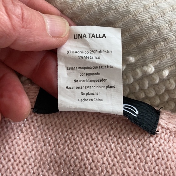 BEBE fringed winter knitted scarf - Picture 4 of 5